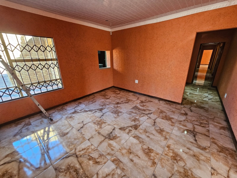 To Let 4 Bedroom Property for Rent in Welgelegen West Free State